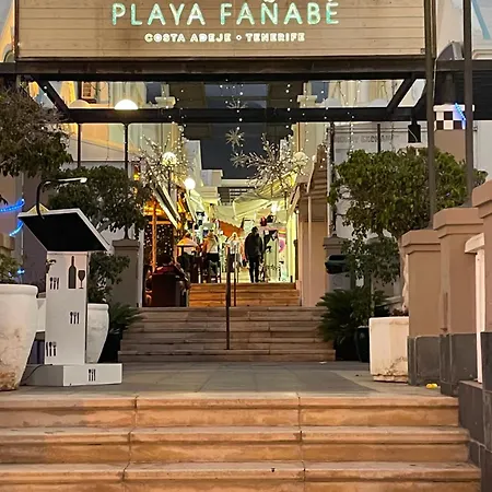 Sarah's - Playa Fanabe Costa Adeje