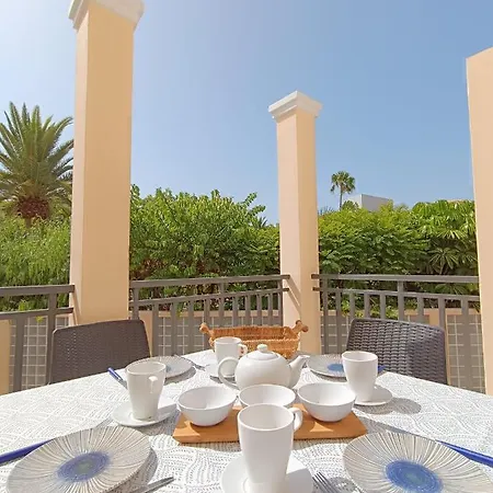 Sarah's - Playa Fanabe Appartement