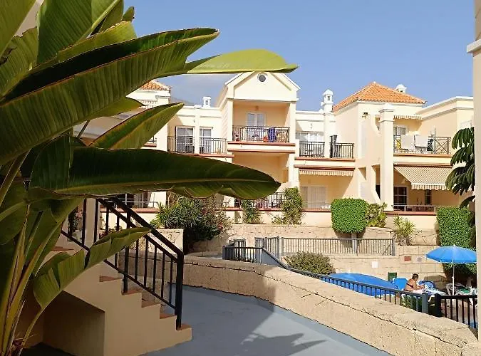 Sarah's - Playa Fanabe *